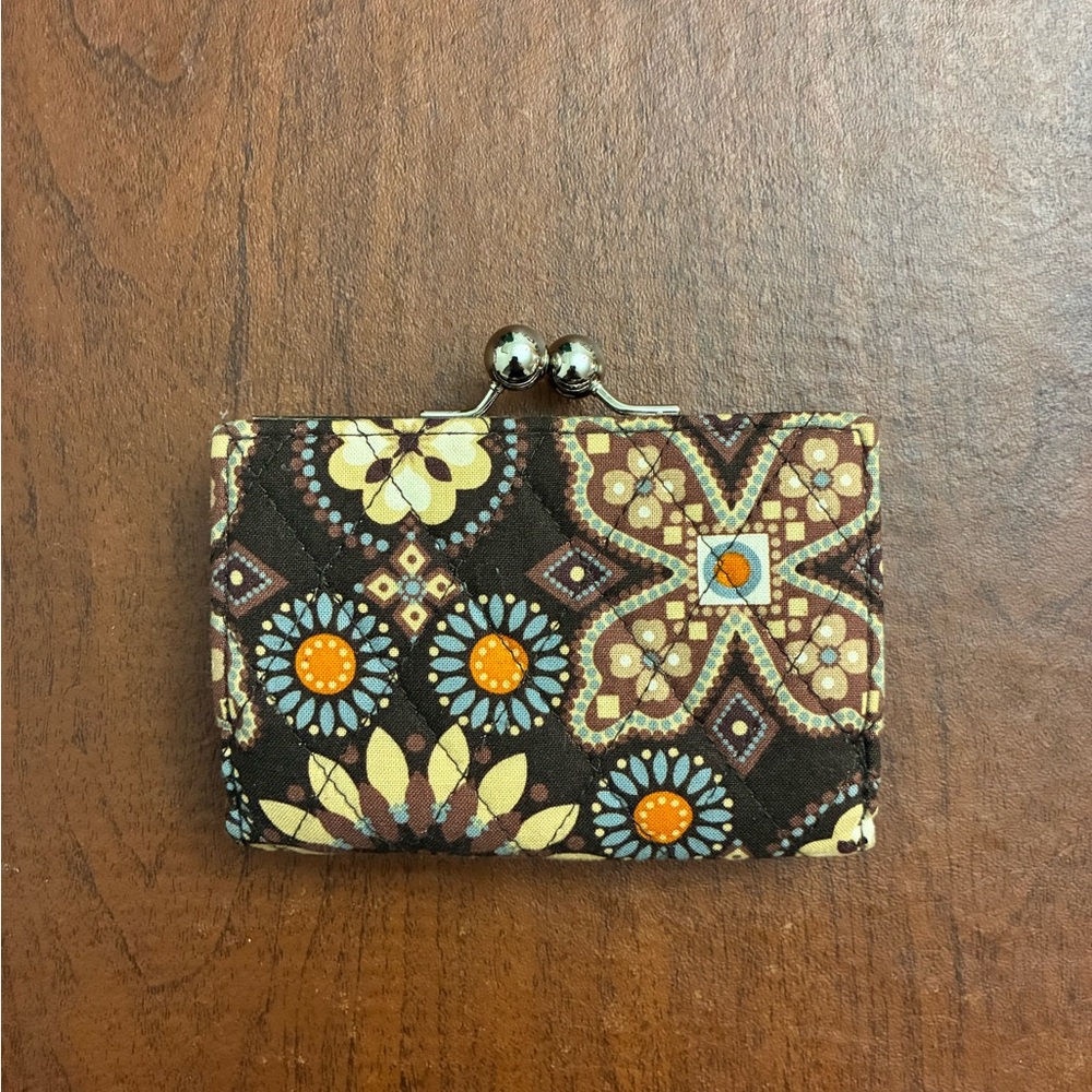 Vera Bradley Kisslock Floral Brown Retired Canyon Patterned Women's Coin Wallet - Picture 2 of 10